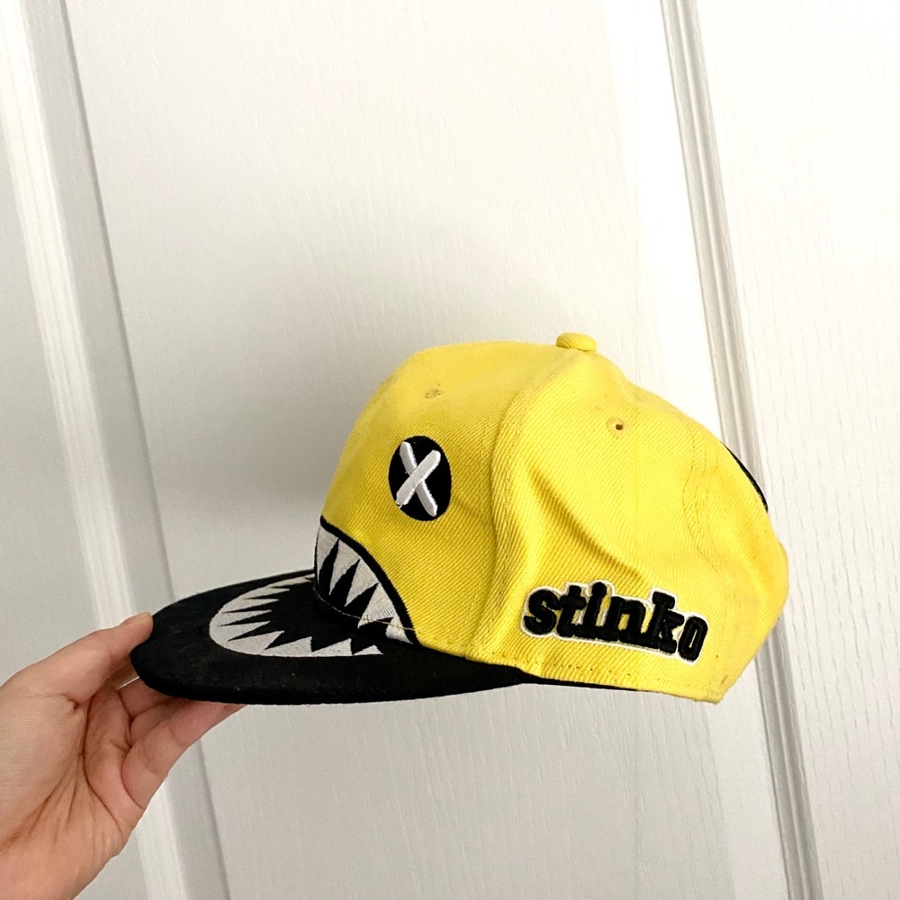 Adjustable yellow snapback full of swag 😈